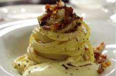 pasta alla gricia spagehtti